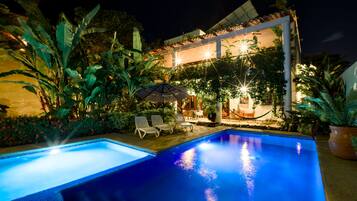 Outdoor pool, a heated pool