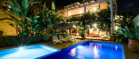 Piscine extérieure, piscine chauffée