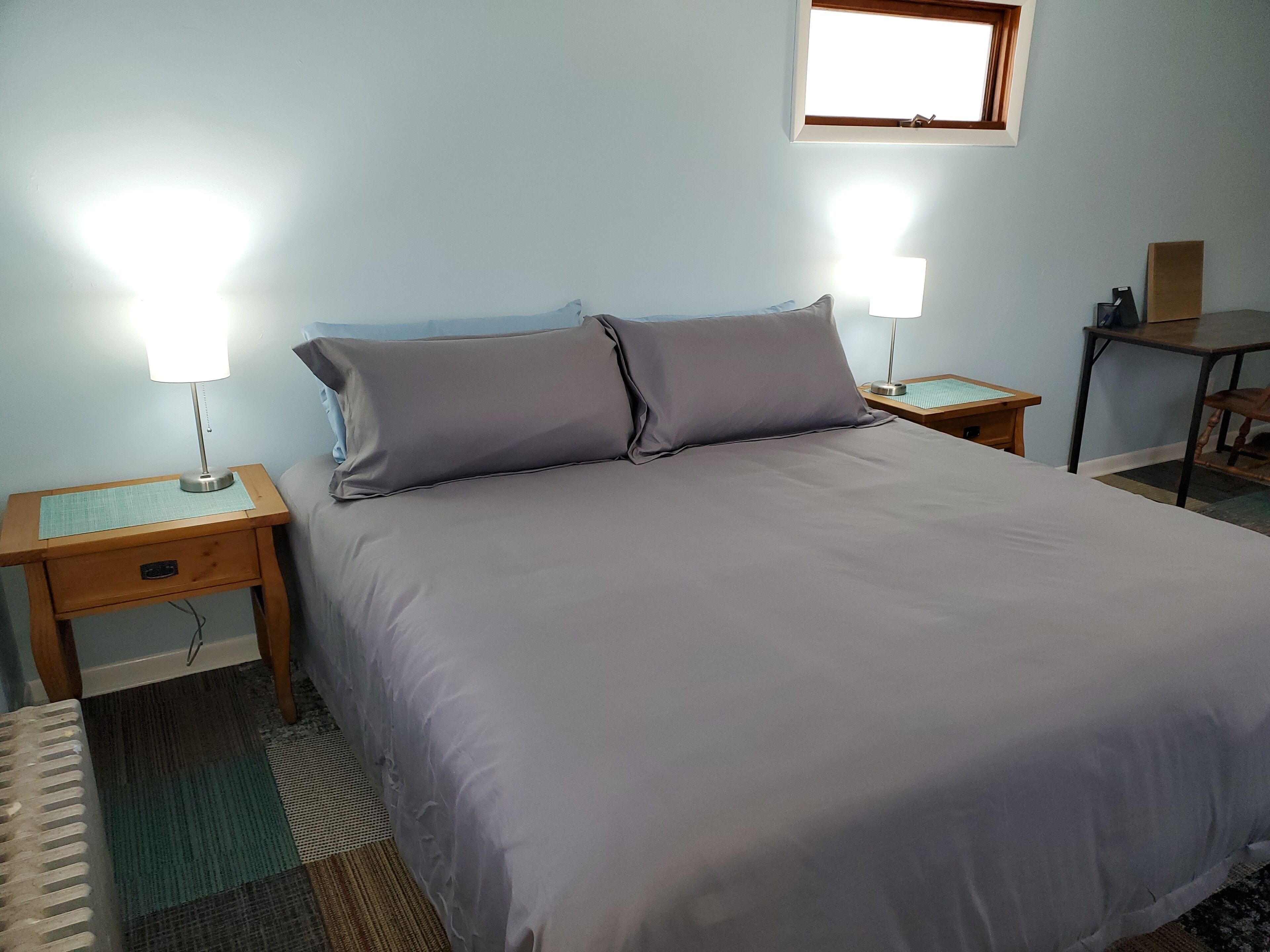 1 chambre, bureau, fer et planche à repasser, Wi-Fi gratuit