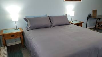 1 chambre, bureau, fer et planche à repasser, Wi-Fi gratuit