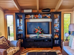 Smart TV, books, stereo, printers