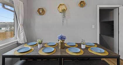 Hottub PS5 Arcade PoolTable Theater 420Friendly