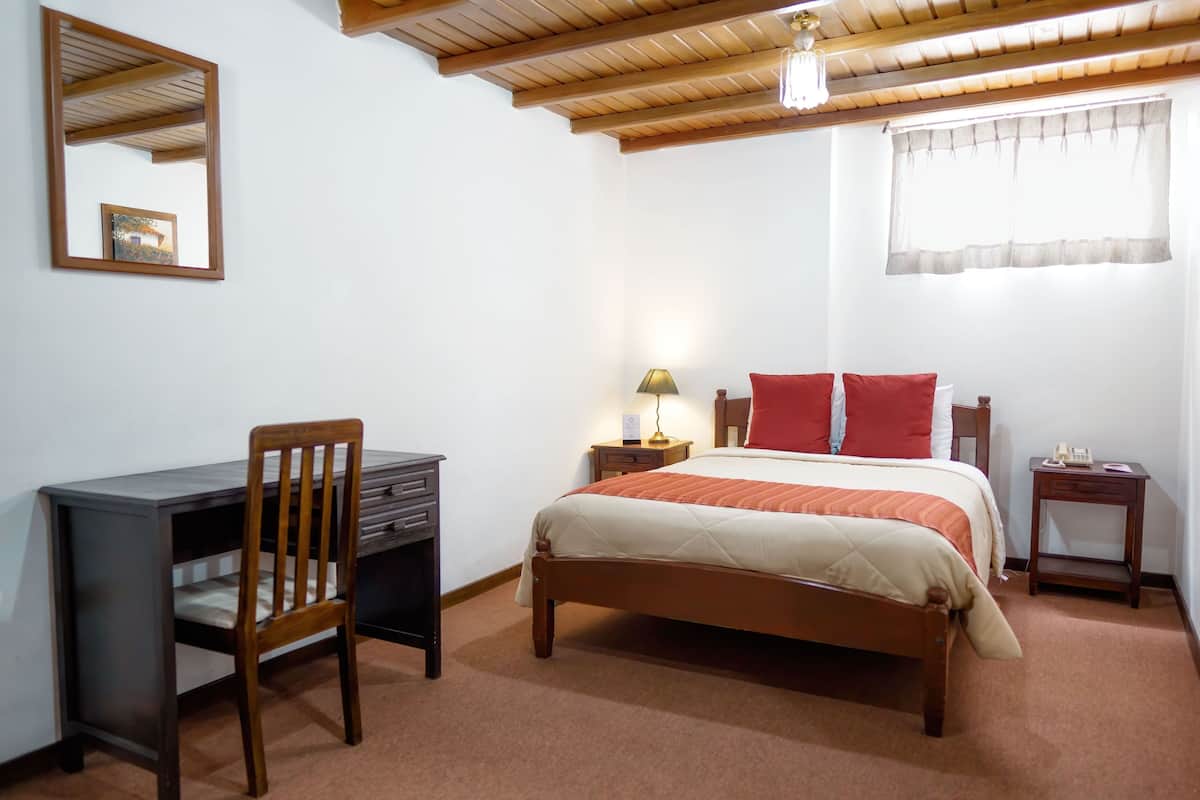 Down comforters, free WiFi, bed sheets