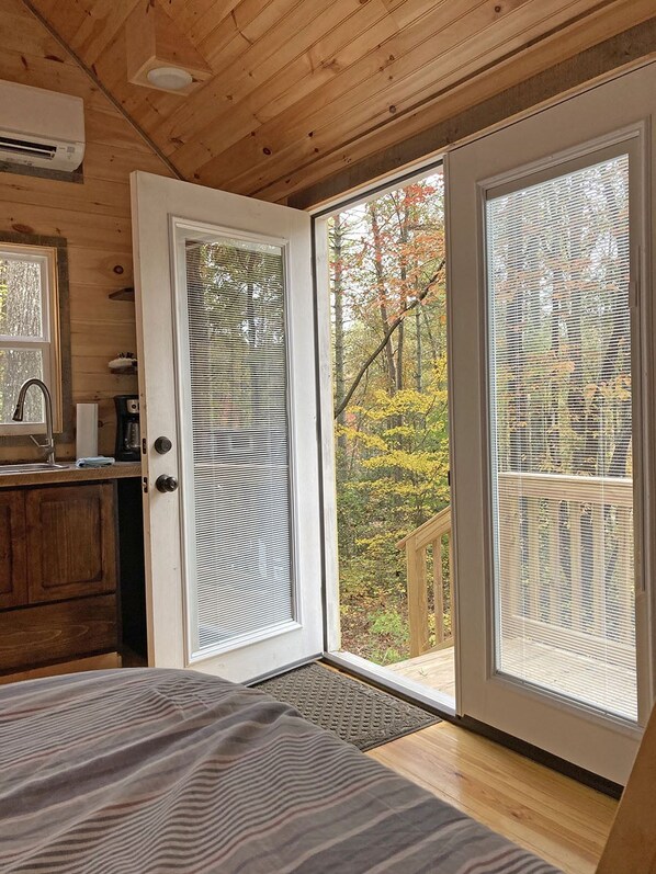 2 bedrooms, bed sheets