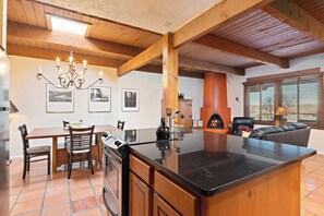 Interior - Fort Marcy 06 | Walk to Plaza | Kiva Fireplace | Full Kitchen | Hot Tub | Pool | Single Level (Santa Fe)