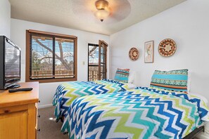 2 Schlafzimmer, Schreibtisch, Bügeleisen/Bügelbrett, kostenloses WLAN