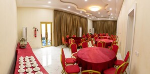 Khu tổ chức đại tiệc ngoài trời