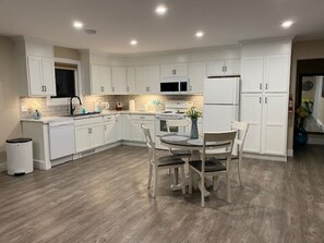 Fridge, microwave, oven, stovetop - East Coast Serenity - 2 Bedroom Suite (St. John's)