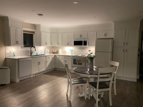 East Coast Serenity - 2 Bedroom Suite