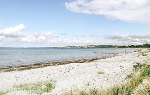 Beach nearby - 3 bedroom awesome home in Hørve (Hørve)