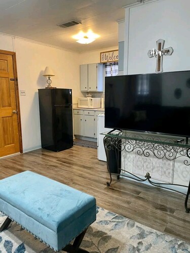 CUTE, COZY, COMFORTABLE, AND SUPER CONVENIENT!