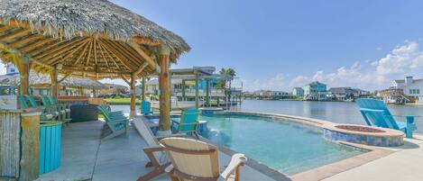 Outdoor pool, pool loungers