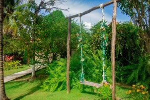 Smart TV 30 polegadas com canais a cabo