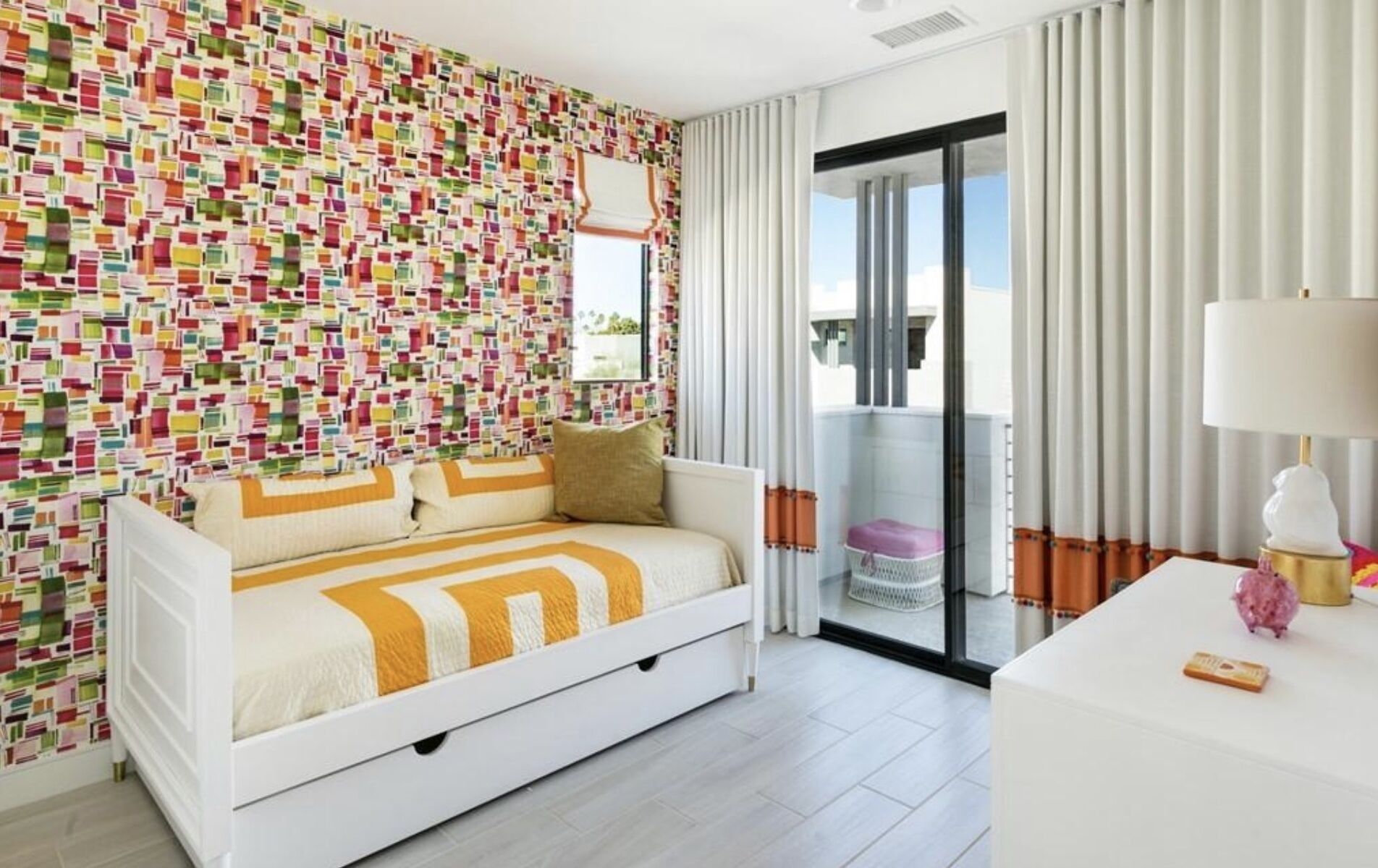 4 bedrooms, desk, free WiFi, bed sheets