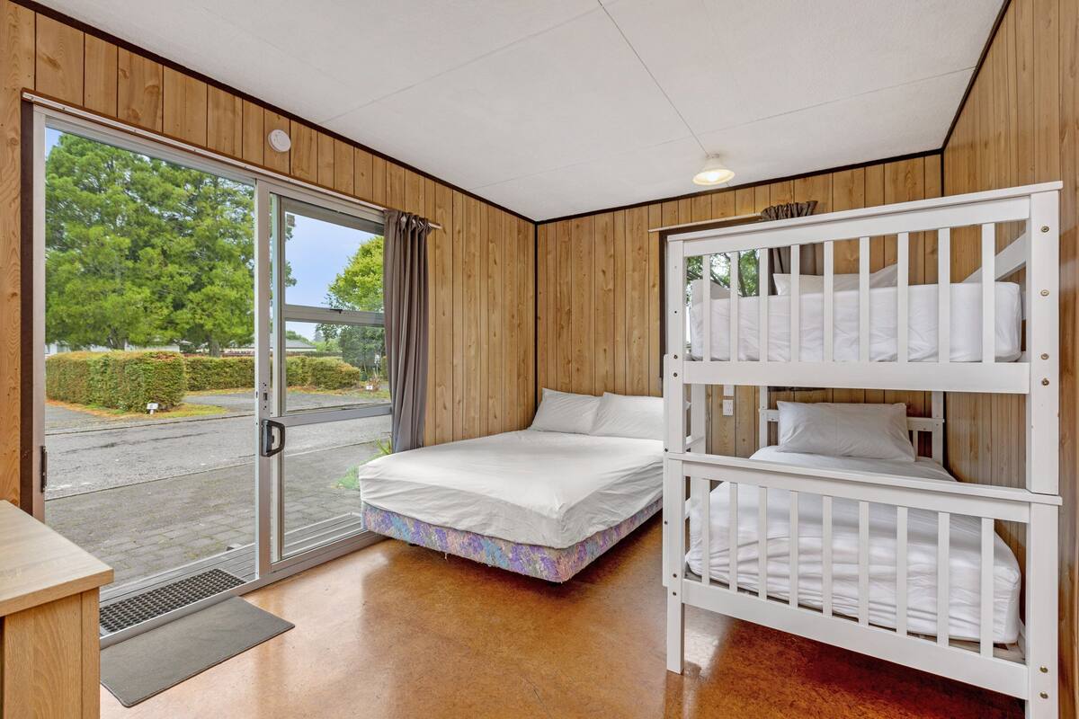 Traditional Quadruple Room | Free WiFi