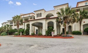 Exterior - New Listing "Sol Intention" 3 Bedroom Villa Capriani, fully renovated (North Topsail Beach)