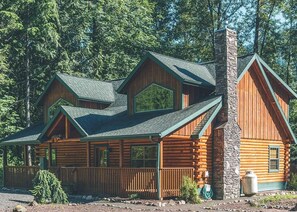 Exterior - Zigzag Mountain Lodge (Rhododendron)