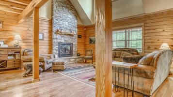 3 bedrooms, bed sheets