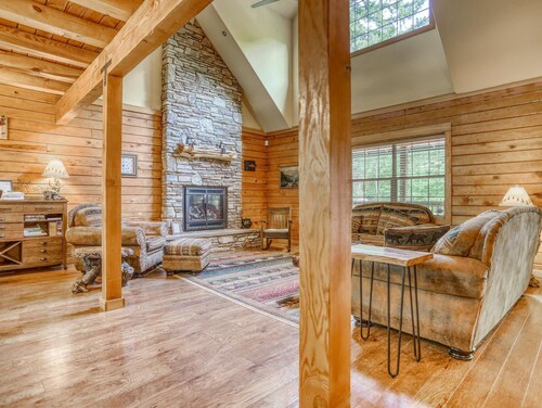 Zigzag Mountain Lodge