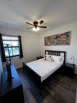2 bedrooms, in-room safe, desk, travel crib