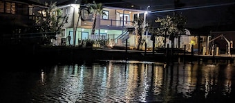 Gulf getaway! Boat dock, HEATED saltwater pool