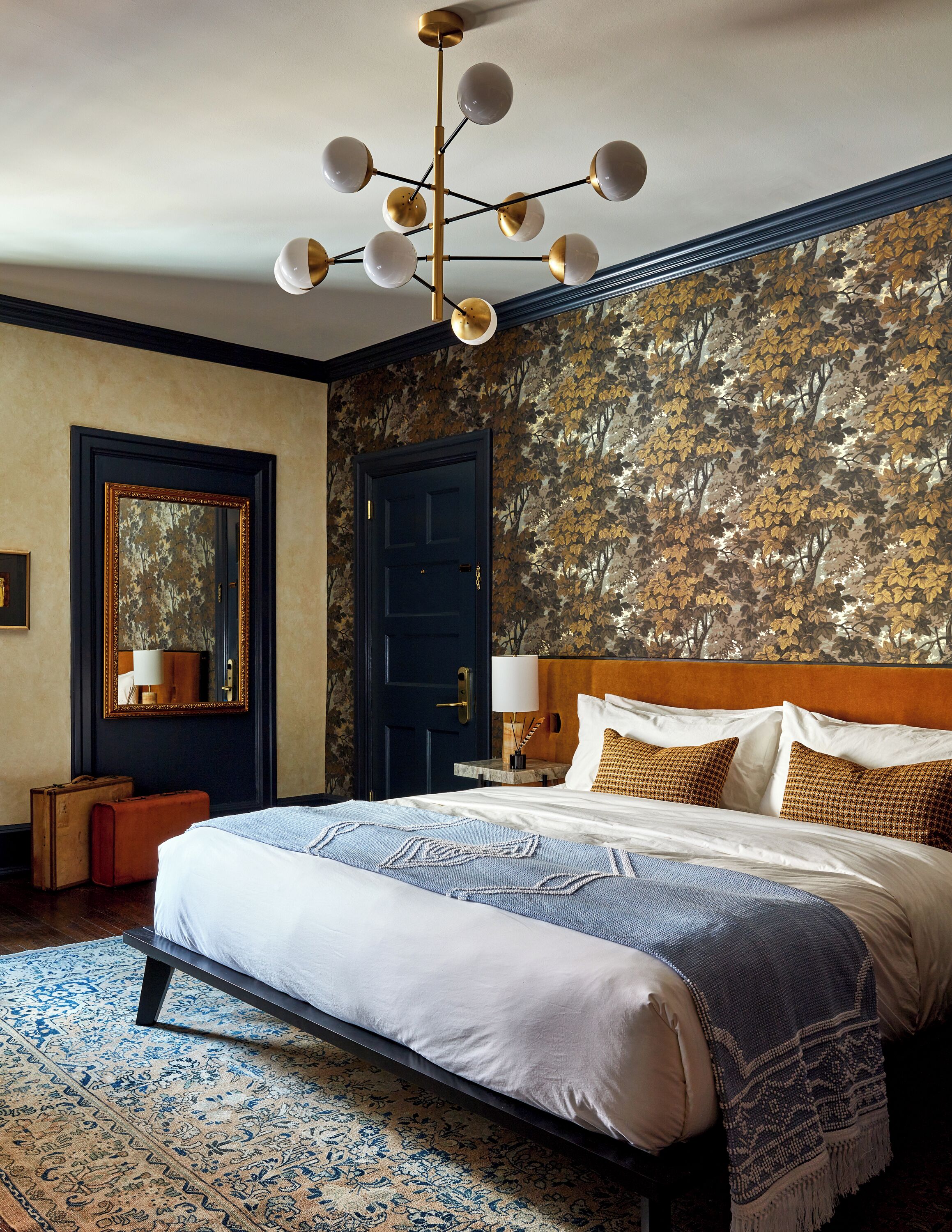 King Salon, 1 King Bed (The Emily, Floor 3) | Premium bedding, individually decorated, individually furnished