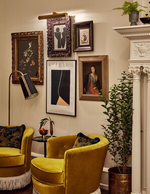 أغطية فراش متميزة وبديكورات فريدة لكل غرفة وطراز فريد لكل وحدة