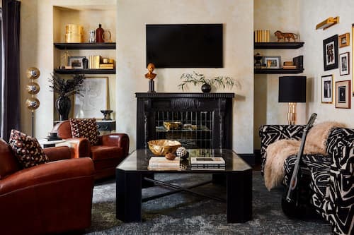 Deluxe Suite, 2 Bedrooms, 2 Bathrooms (The Alice, Floor 2) | Premium bedding, individually decorated, individually furnished