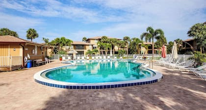 Blind Pass D204 - Short walk to the beach