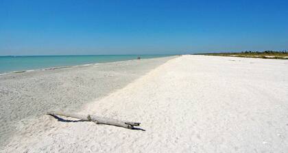 Blind Pass D204 - Short walk to the beach