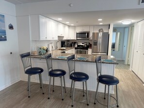 Fridge, microwave, oven, stovetop - The Quay,  Beach Front Building with Pools & Much More.... (Ocean City)