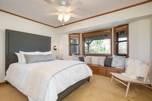 6 bedrooms, travel crib, free WiFi, bed sheets