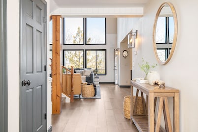 Modern Home w/ Views, Movie Room & Game Room | Mins to Lake | Pollock