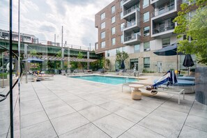 Pool - Sleek East Cambridge 2BR w/ Gym & W/D, near Lechmere T, by Blueground (Cambridge)