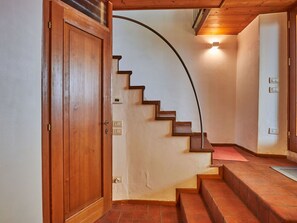 Interior - Nice apartment in villa for 2 guests with WIFI, TV and terrace (Caprino Veronese)