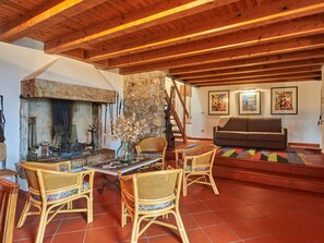 Interior - Lovely apartment in villa for 6 people with WIFI, TV and patio (Caprino Veronese)