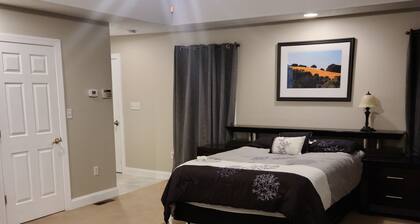 Hotel-style Accommodation - large private room