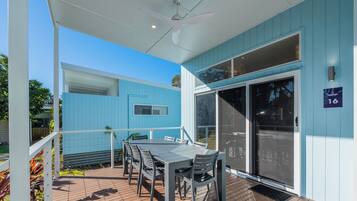 Premium Cabin, 3 Bedrooms, Pool View | Terrace/patio