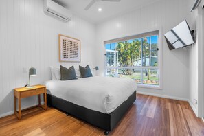 Premium Cabin, 2 Bedrooms, Non Smoking, Garden View | Free WiFi, bed sheets - Tasman Holiday Parks - Ballina (Skennars Head)