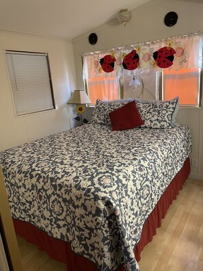 1 Schlafzimmer, Bügeleisen/Bügelbrett, kostenloses WLAN, Bettwäsche