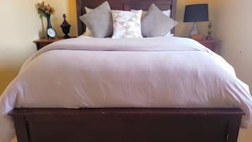 3 bedrooms, desk, free WiFi, bed sheets