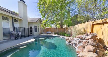 3 bedroom home with pool!!