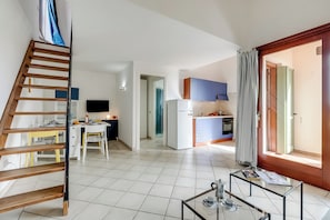 Appartement Familial, 1 chambre (Il Borgo 2/15 700m From The Beach) | Cuisine privée