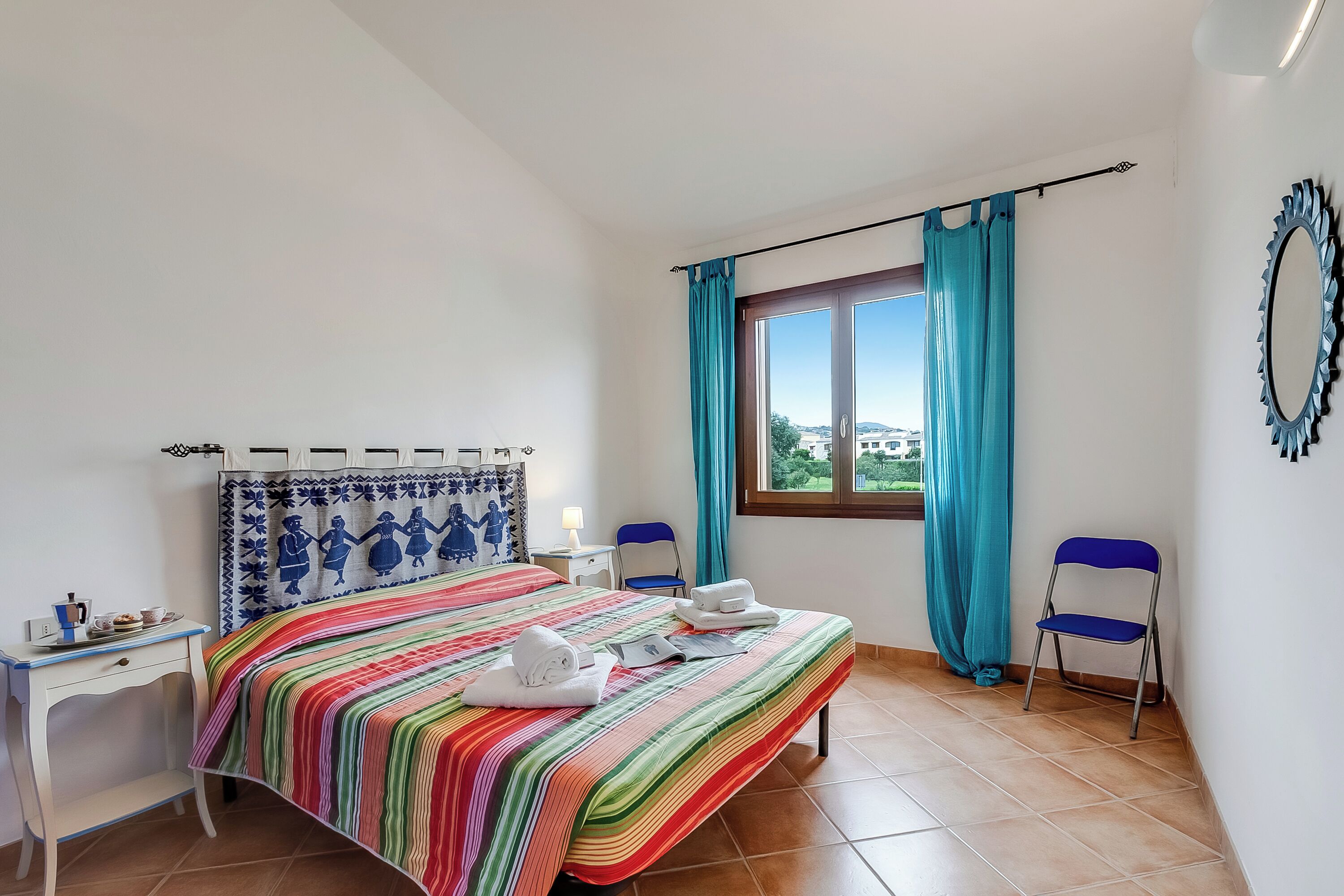 Apartamento família, vários quartos (Il Borgo Ben 700m From The Beach) | Vista do quarto