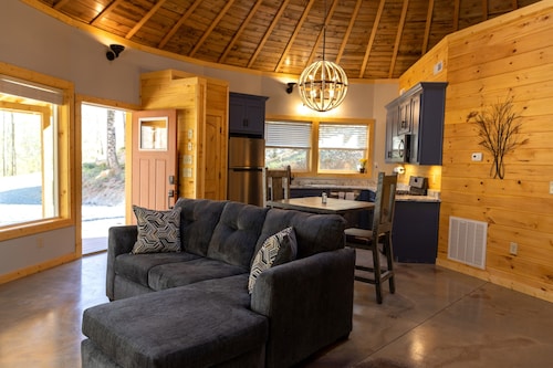 Hidden Falls, Romantic Couples Escape in Western NC Mountains