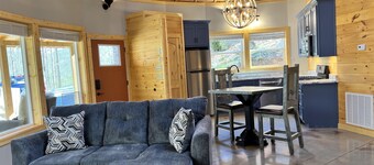 Hidden Falls, Romantic Couples Escape in Western NC Mountains