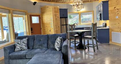 Hidden Falls, Romantic Couples Escape in Western NC Mountains