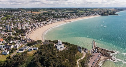 Le bain de mer, studio Ă la plage de pleneuf