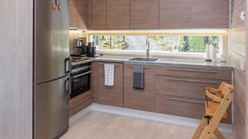 Réfrigérateur, micro-ondes, lave-vaisselle