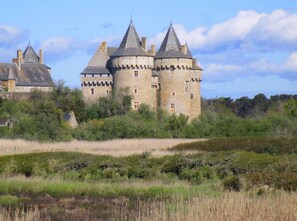 مكان جذب سياحي